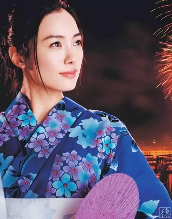 午夜视频在线免费播放